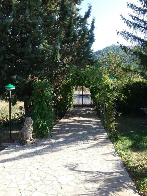 B&B Villa Damiani Brindisi Montagna Esterno foto